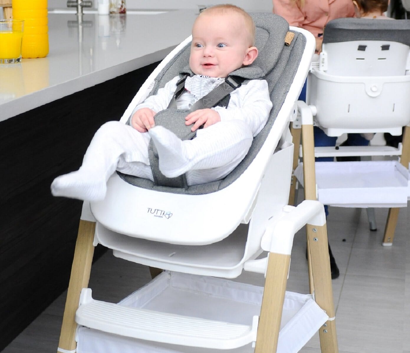 Compact relax crib rocker high chair hot sale