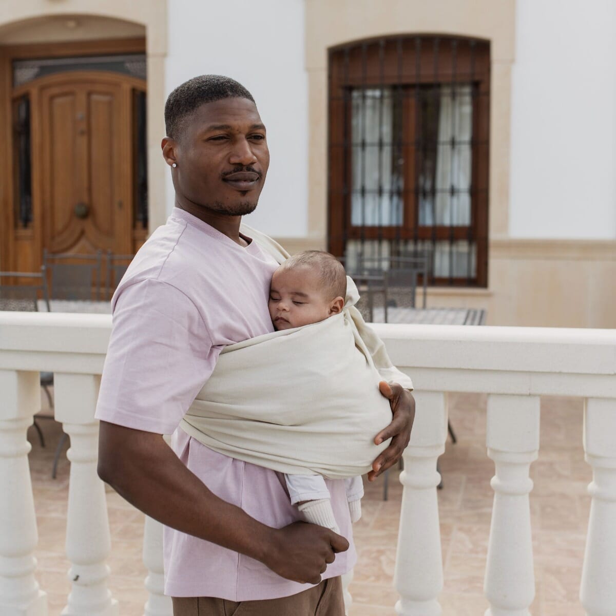 Baby carrying sling outlet