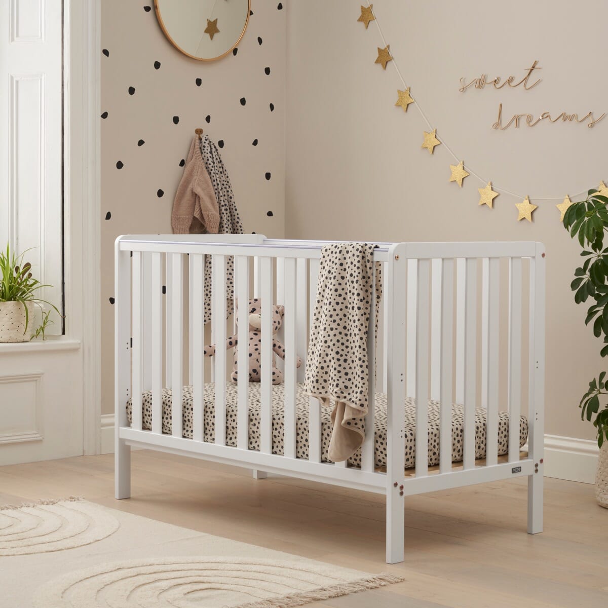 Mamas and papas clearance petite cot dimensions