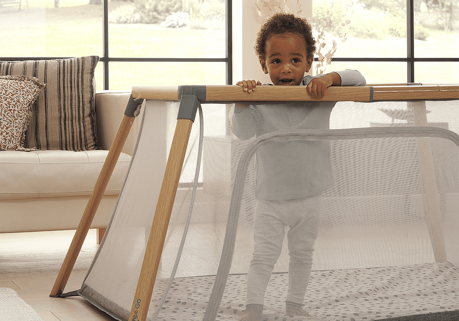 Tutti bambini cozee 2025 weight limit