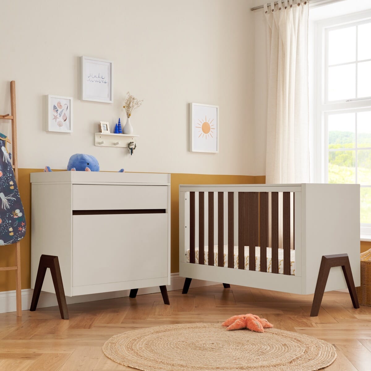 Mini crib hot sale nursery set