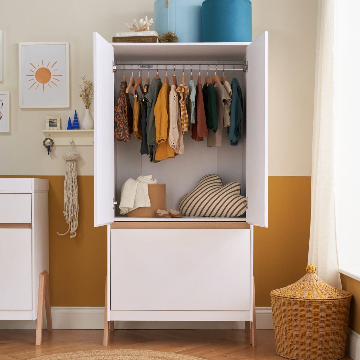 Fuori Wardrobe White Light Oak Tutti Bambini