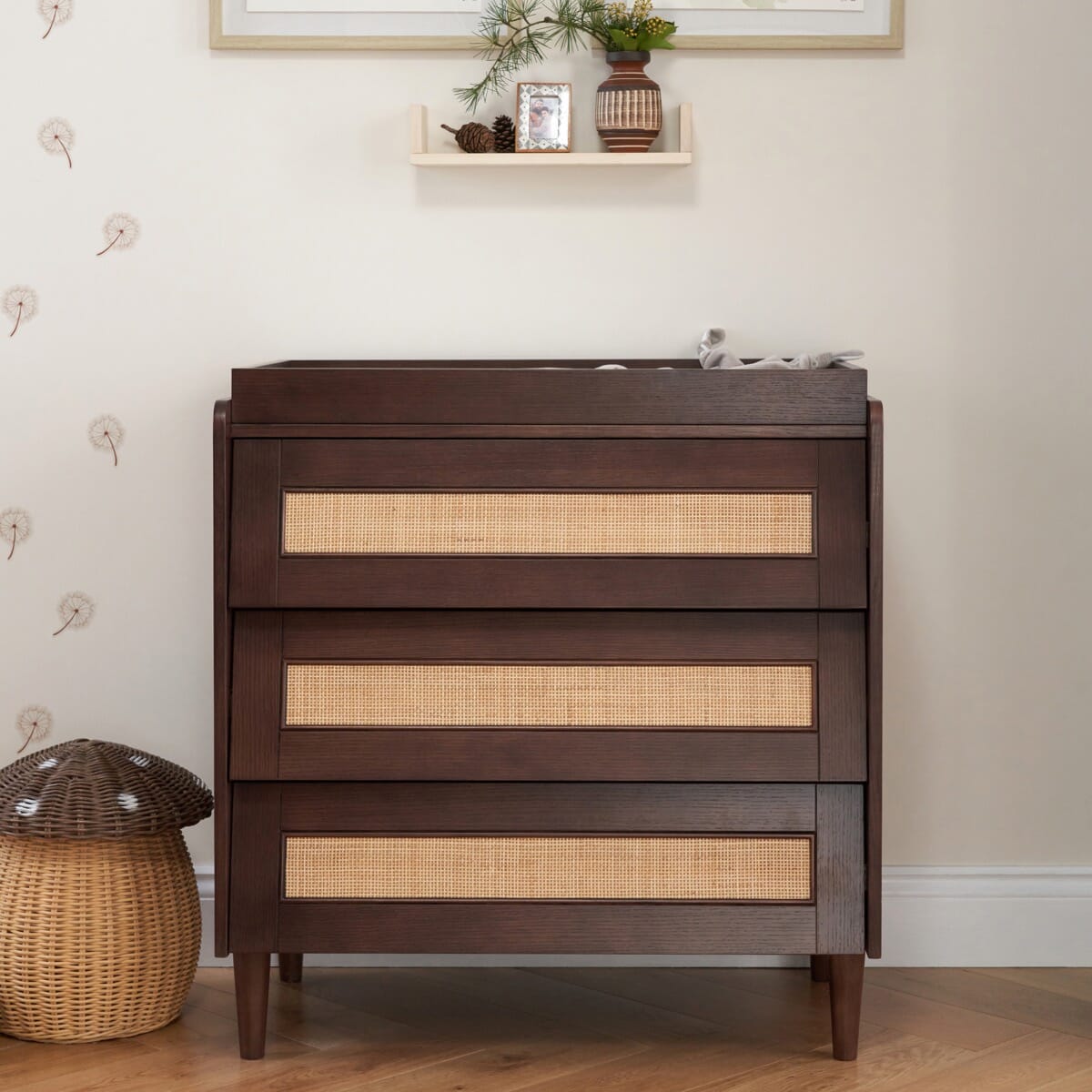 Chest of drawers with changing table online