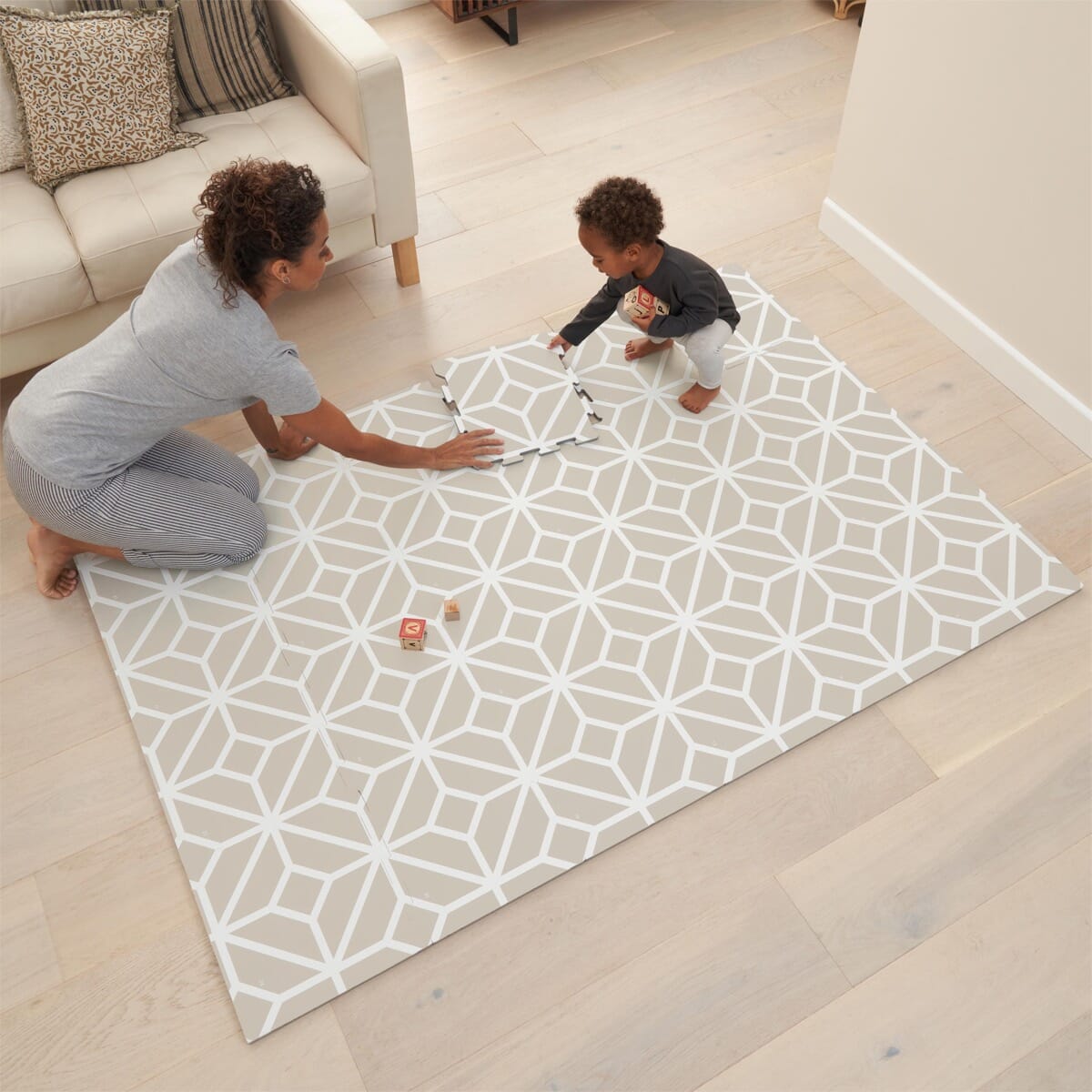 Foam store play rug